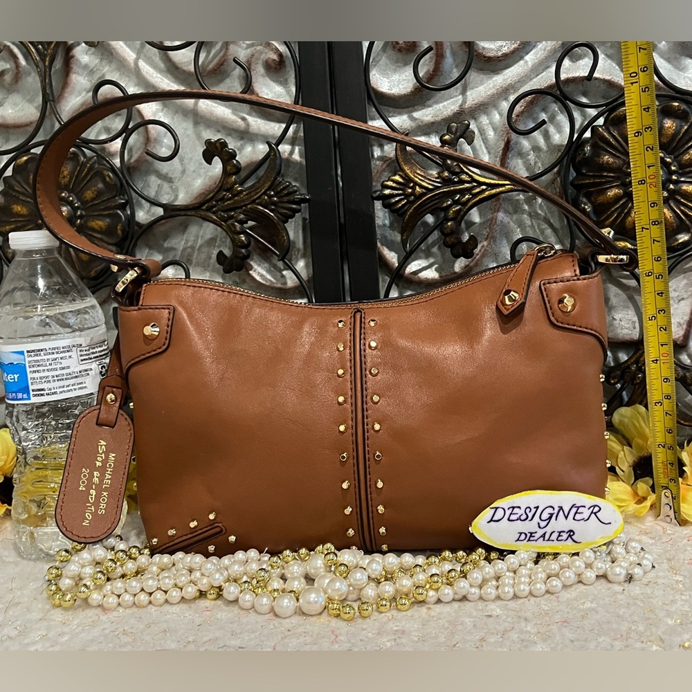 MICHAEL KORS Astor Re-Edition Leather Pouchette Bag Luggage Brown EUC! - Picture 5 of 11